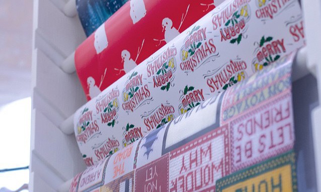 为圣诞礼物准备，Joyce HK 推出圣诞礼品包装纸